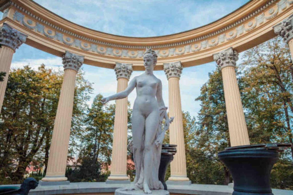 Venus in the 5th House in Synastry