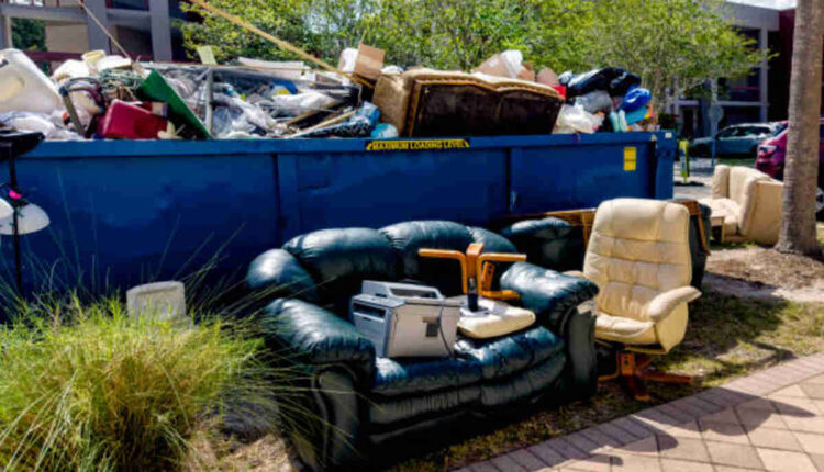 Selecting Junk Haulers in Pleased Valley