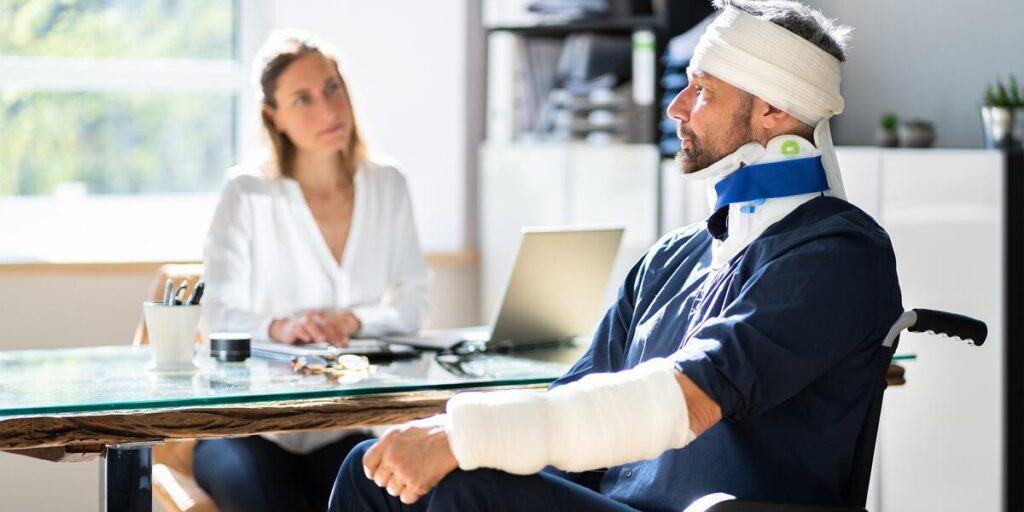 Consulting auto accident lawyers near me